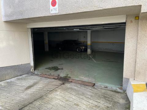 PISO 3 HABITACIONES C/ VIGO