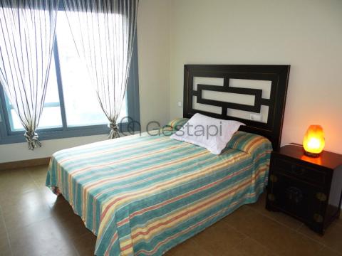 AMPLIO Y LUMINOSO PISO EN SANXENXO - CALLE PROGRESO