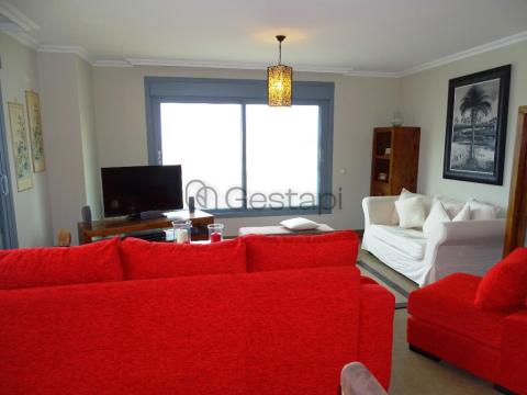 AMPLIO Y LUMINOSO PISO EN SANXENXO - CALLE PROGRESO