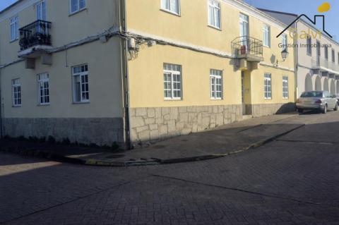 BAJO CON VISTAS AL MAR